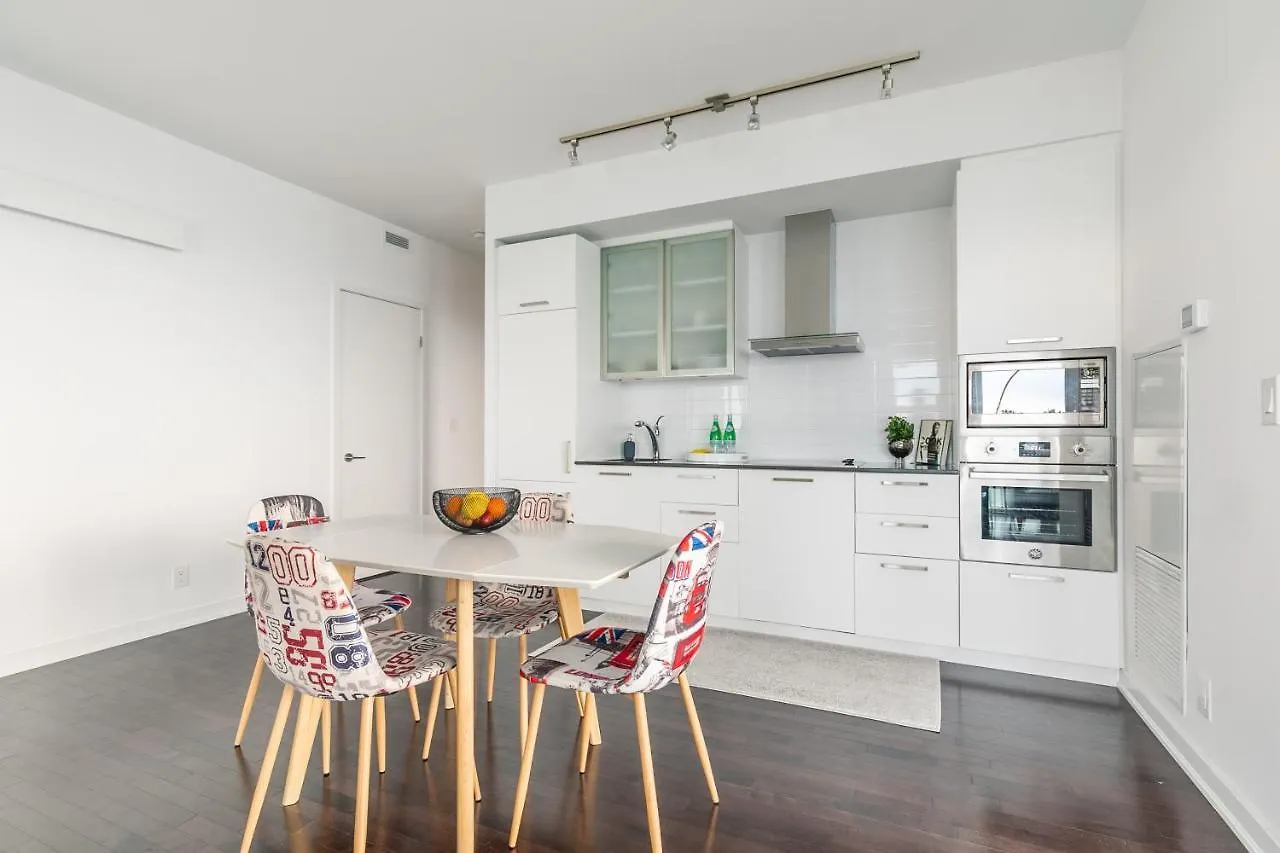 Cloud 9 In Downtown Torontoアパートメント カナダ